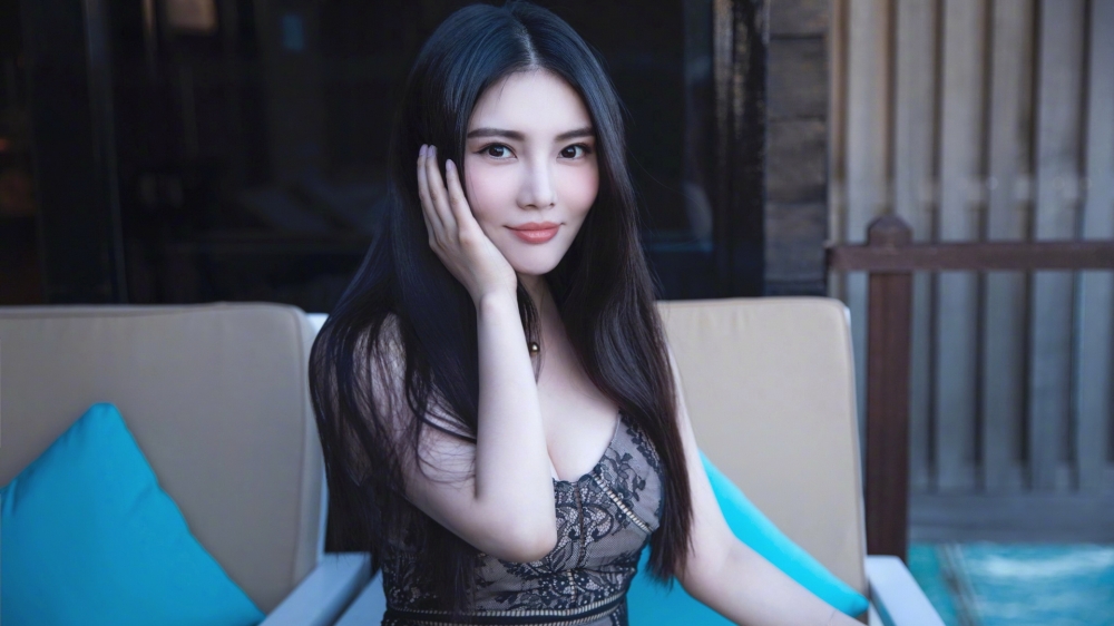 性感女神徐冬冬湿身诱惑高清壁纸图片