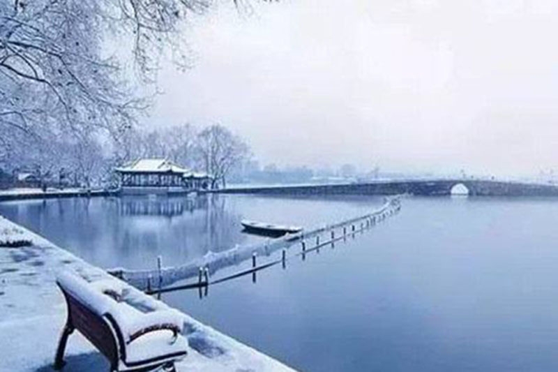 古诗词里的断桥残雪西湖风景图片