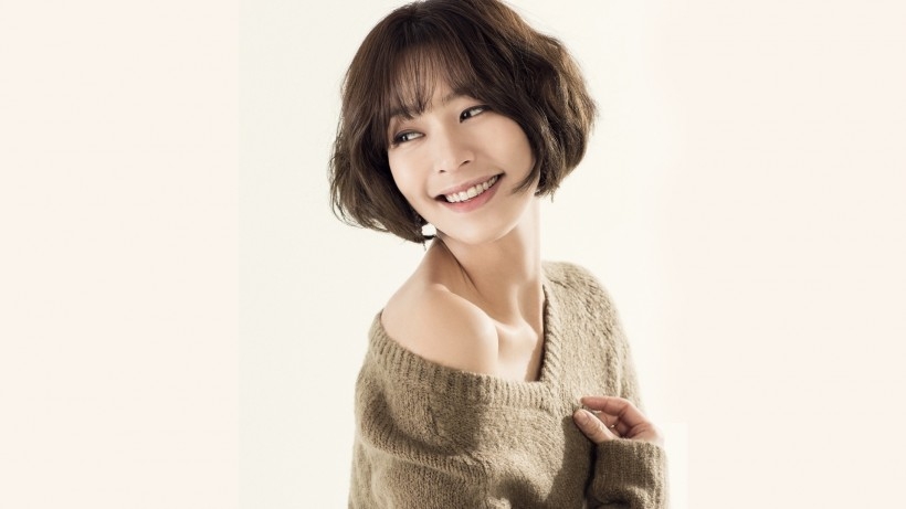 韩国美女明星郑爱妍高清写真桌面壁纸