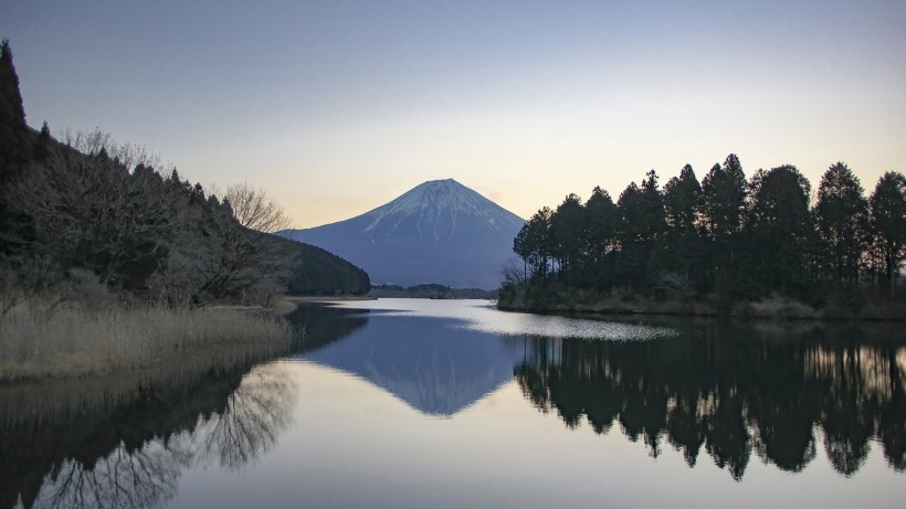 日本富士山自然风景壁纸