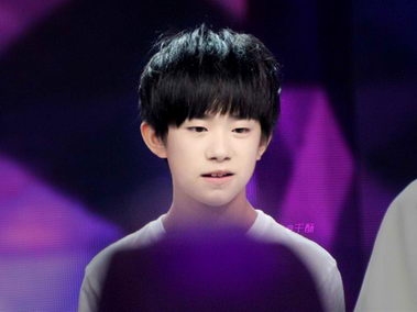 TFBoys易烊千玺儿时写真电脑桌面壁纸图片大全