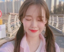 好看的小清新美女头像