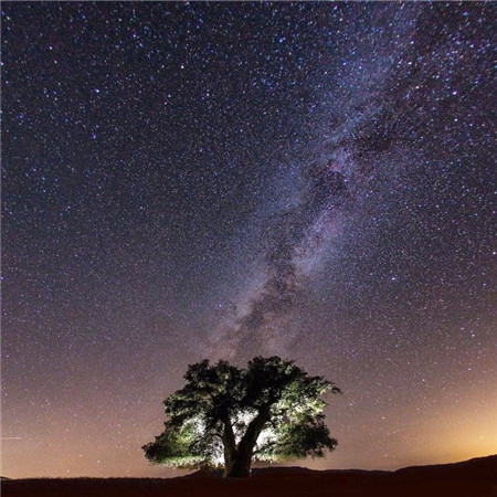 迷幻的星空高清手机壁纸图片