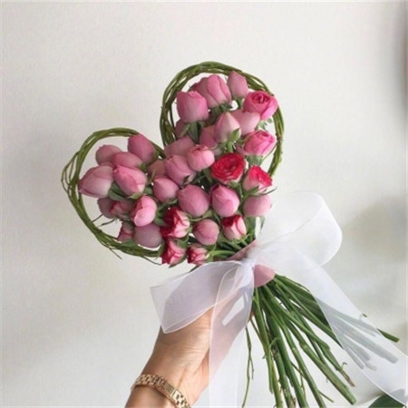 小清新好看的鲜花花束图片