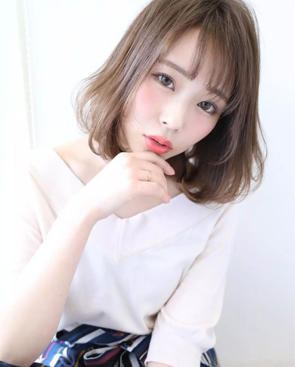 好看的齐肩短发内扣短发发型图片
