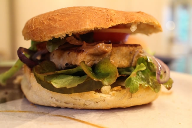 美国牛肉汉堡包高清美食素材图片