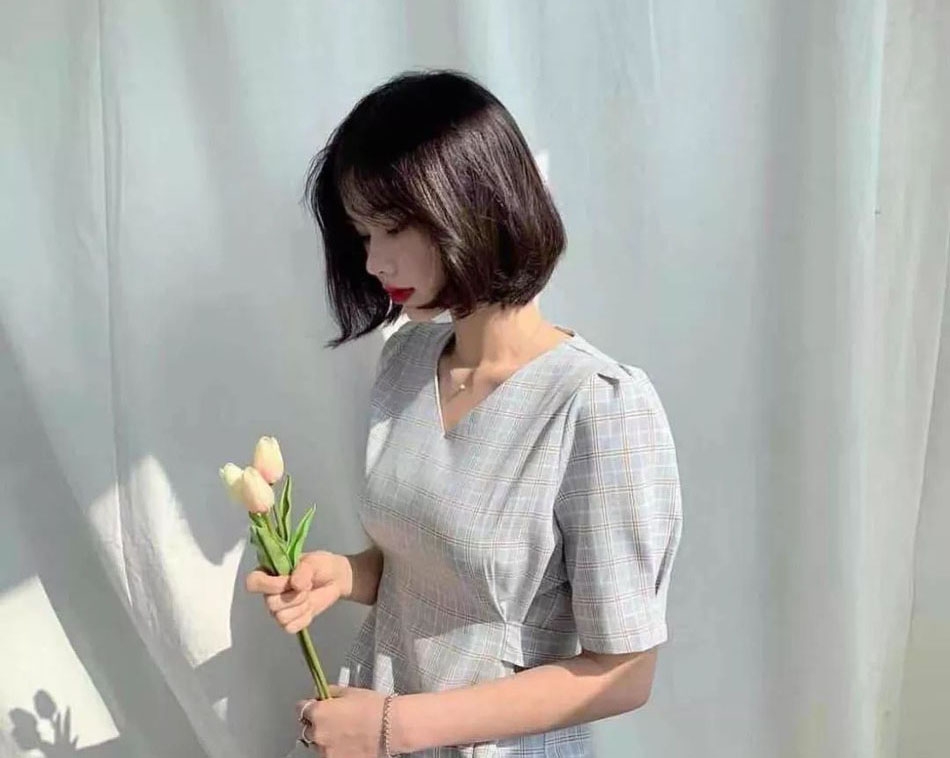 短发脸大的女生适合的发型图片