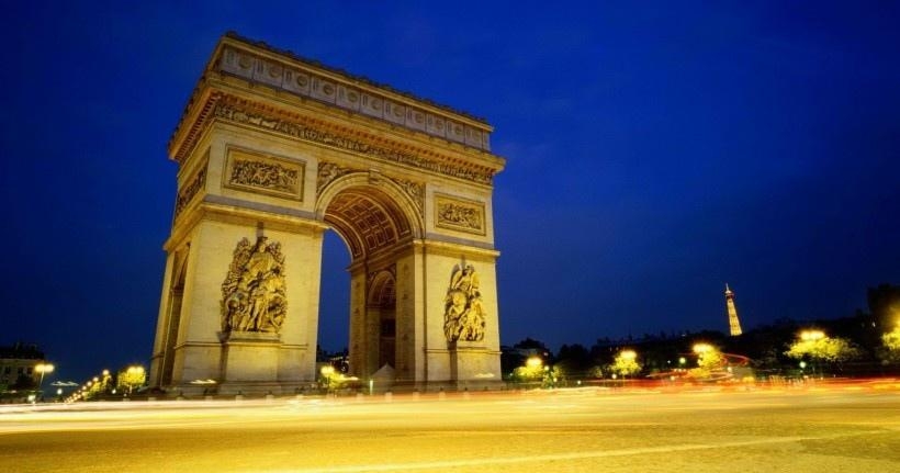 巴黎城市灯火辉煌的夜景风景壁纸图片
