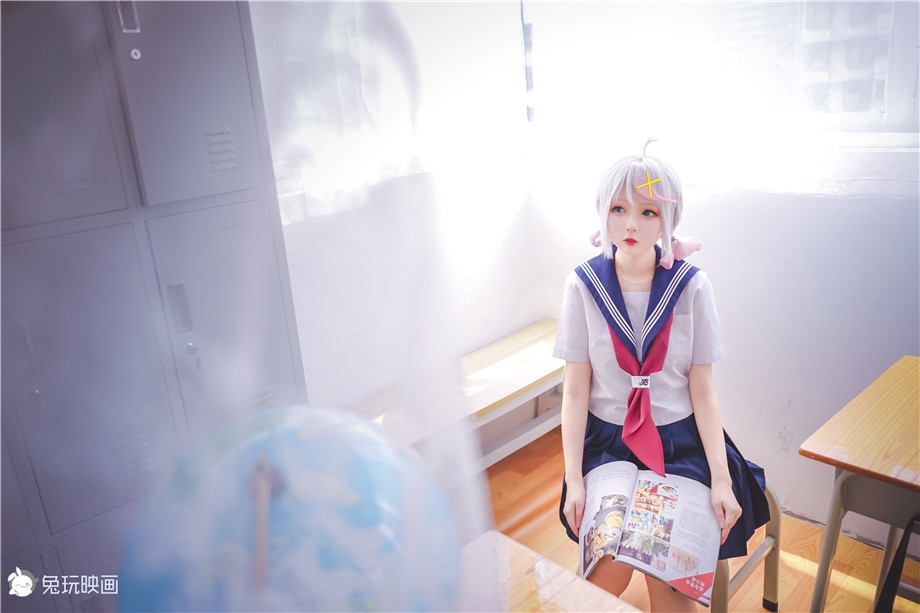 长发jk制服萌妹教室玩cos日系大胆摄影写真图片