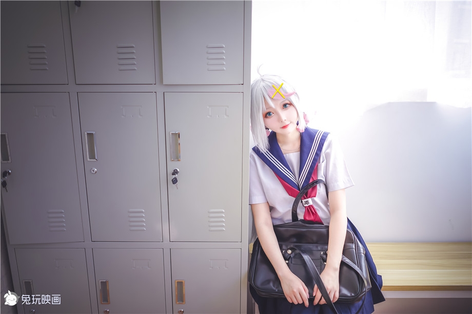 长发jk制服萌妹教室玩cos日系大胆摄影写真图片
