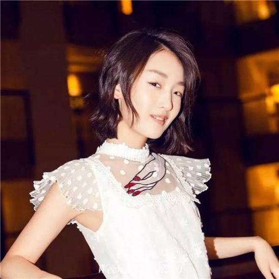 少女感十足的韩系女生齐肩短发卷发波波头发型图片