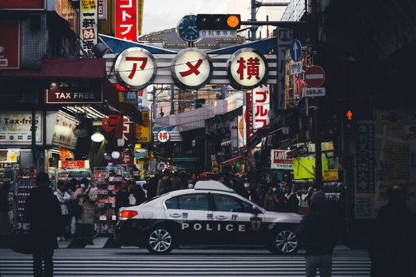 日系小清新伤感意境街景图片