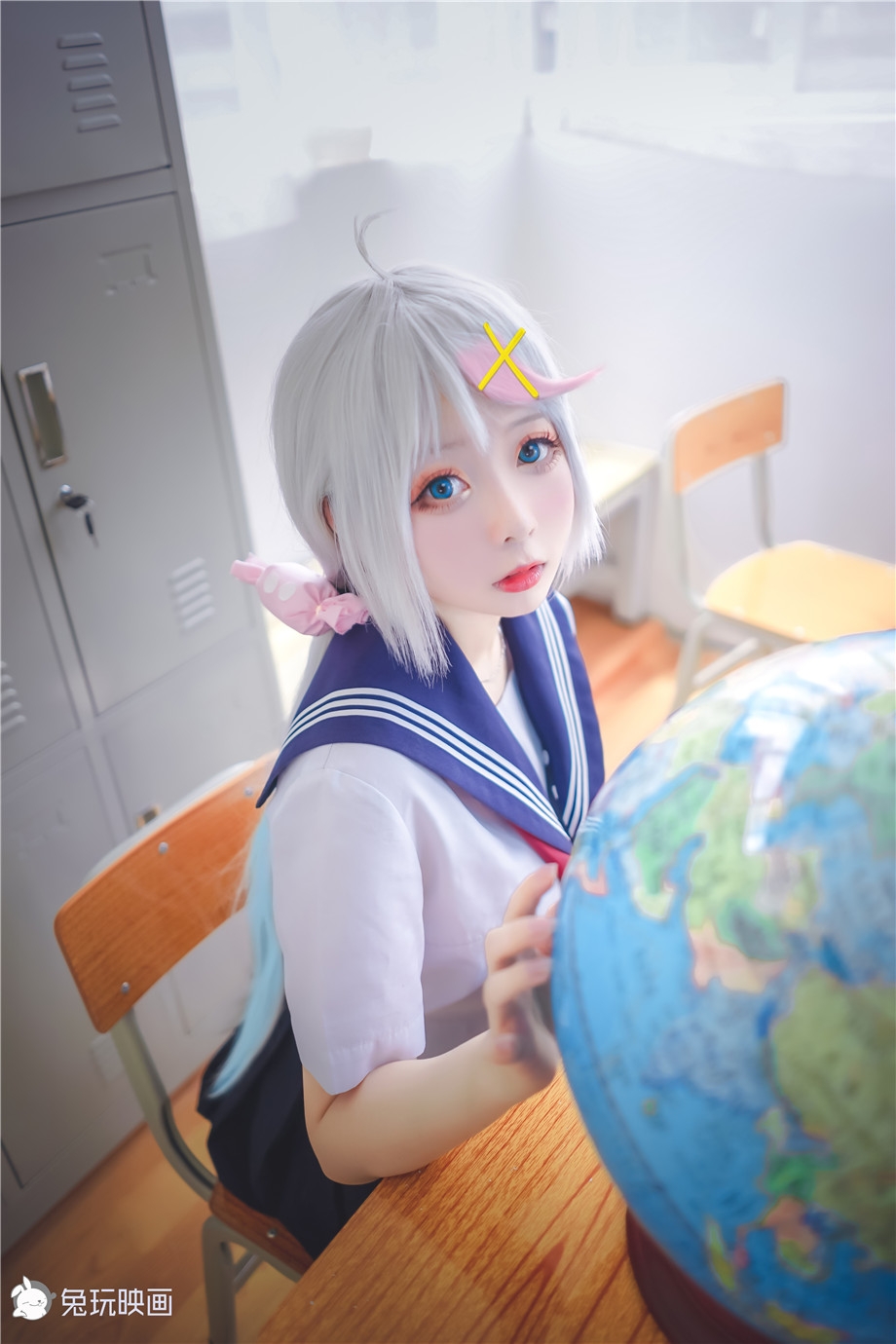 长发jk制服萌妹教室玩cos日系大胆摄影写真图片