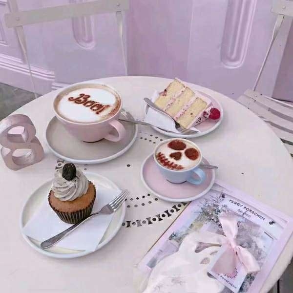 网红甜品店创意满满的咖啡拉花高颜值ins风下午茶美食图片