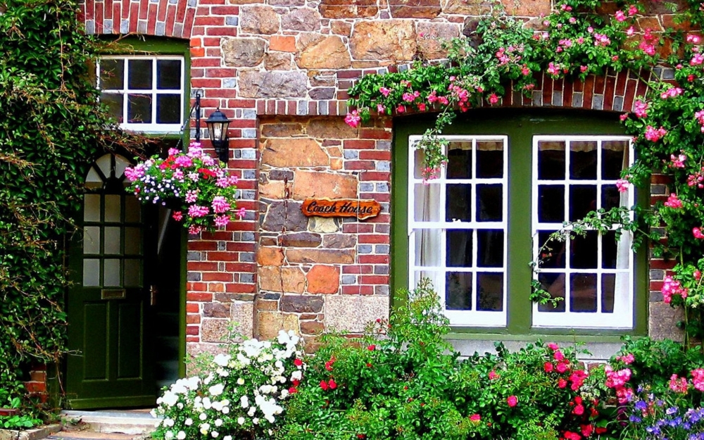 欧美田园风别墅窗前好看的花朵盆栽绿植小清新唯美电脑壁纸桌面