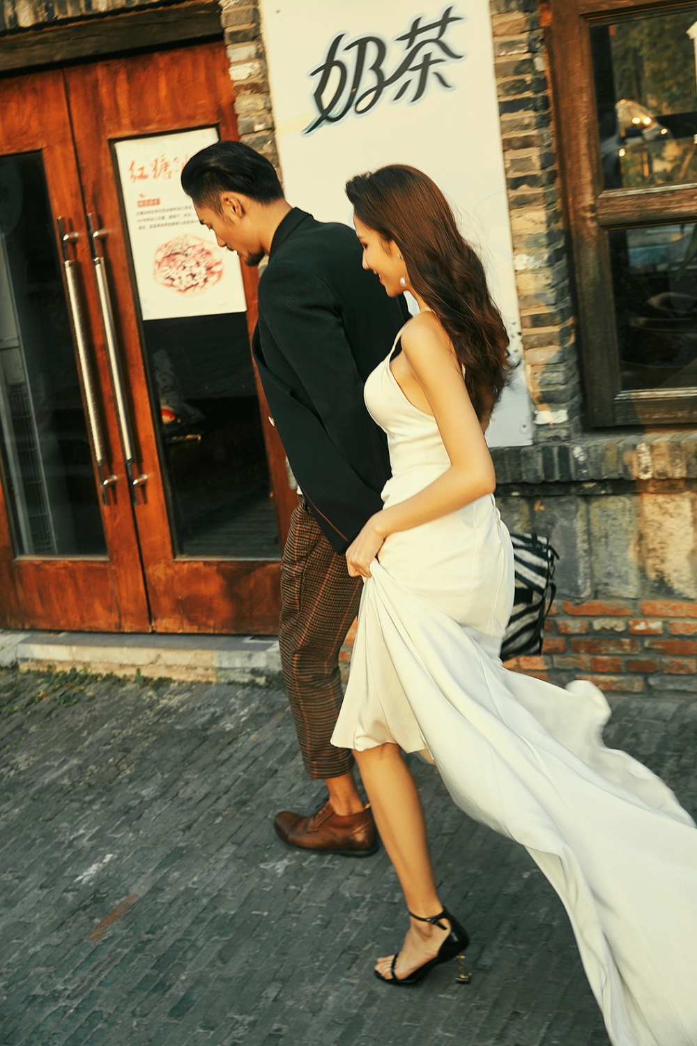 古镇街道浪漫的爱情英伦欧式性感妩媚大片质感婚纱摄影写真