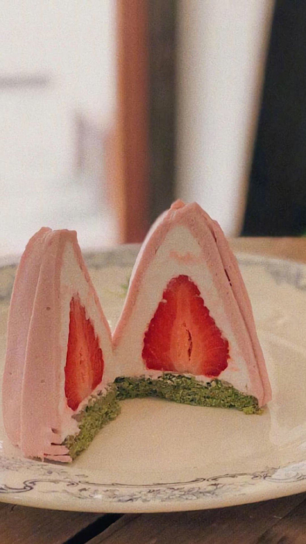好看的草莓甜品图片小清新