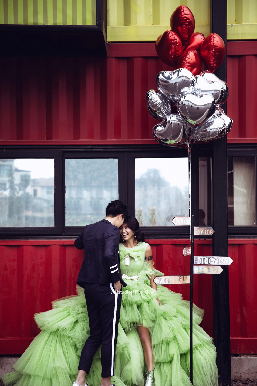 小清新文艺街拍蛋糕裙便服婚纱摄影个性随性旅拍写真图片